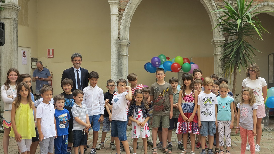 ca' foscari gruppo in cortile