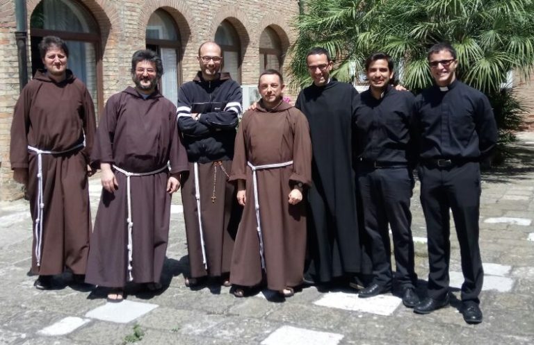 studenti seminario frati