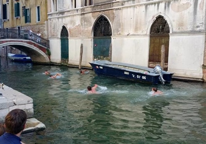 venezia nuoto canali bis