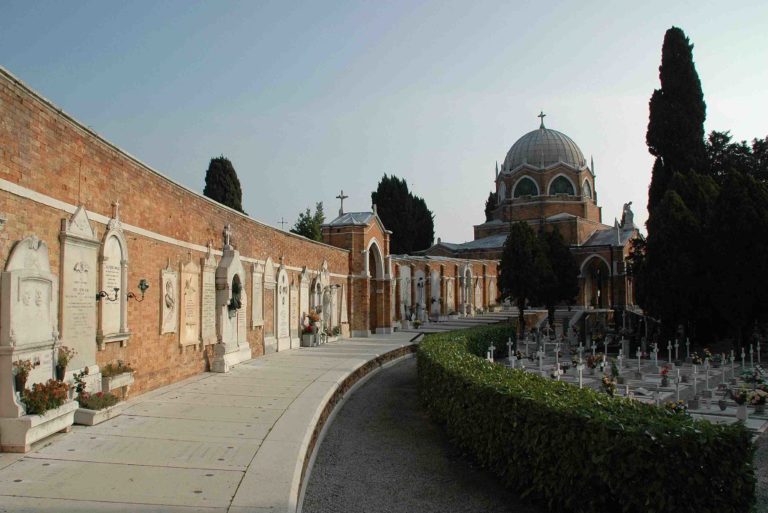 Cimitero008