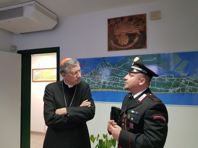 Visita alla caserma dei Carabinieri (1)