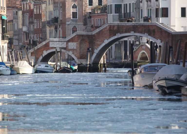 VENEZIA - FREDDO E GELO IN LAGUNA