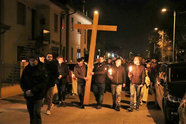 oriago Via Crucis uno