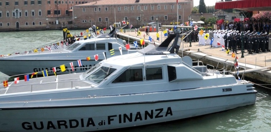 guardai finanza barca