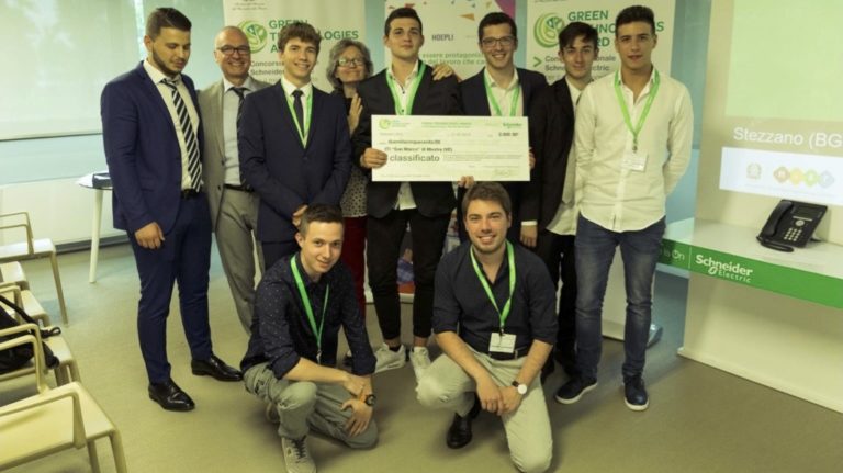 comunicato stampa_concorso schneider