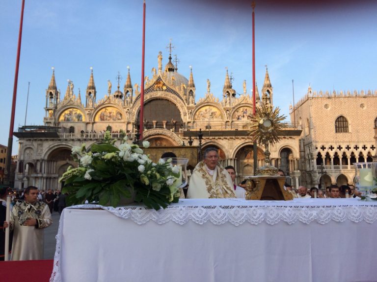 corpus domini 2018 uno