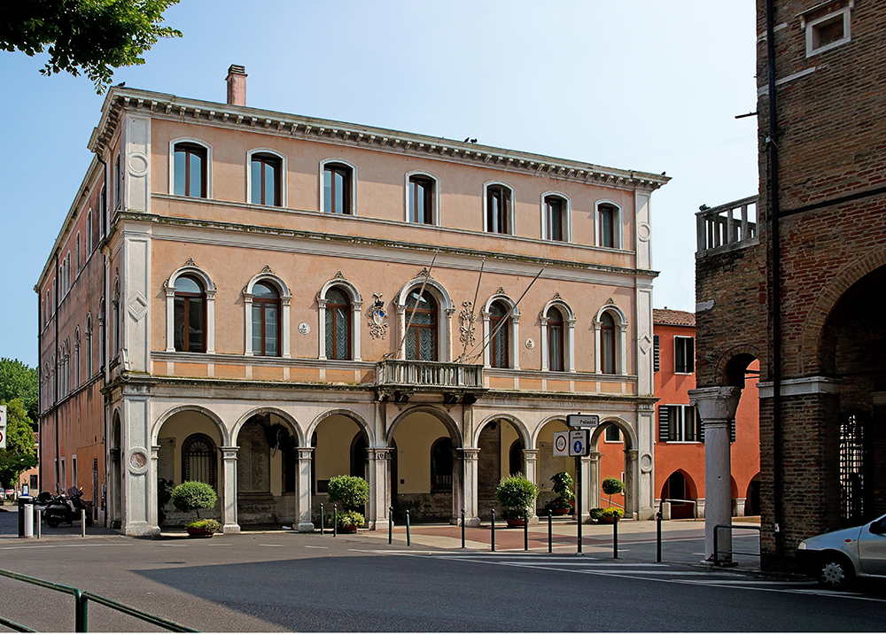 Il Palazzo Podestarile.