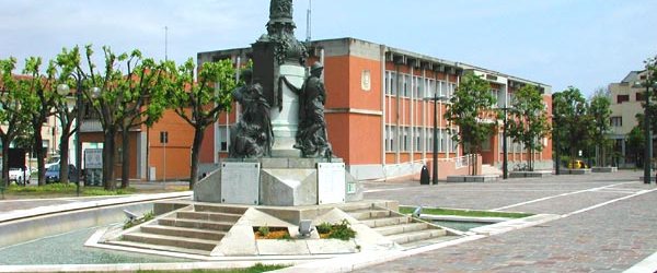 piazza_municipio_600_250