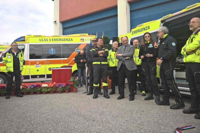 ulss 3 AmbulanzeNuoveSuem06