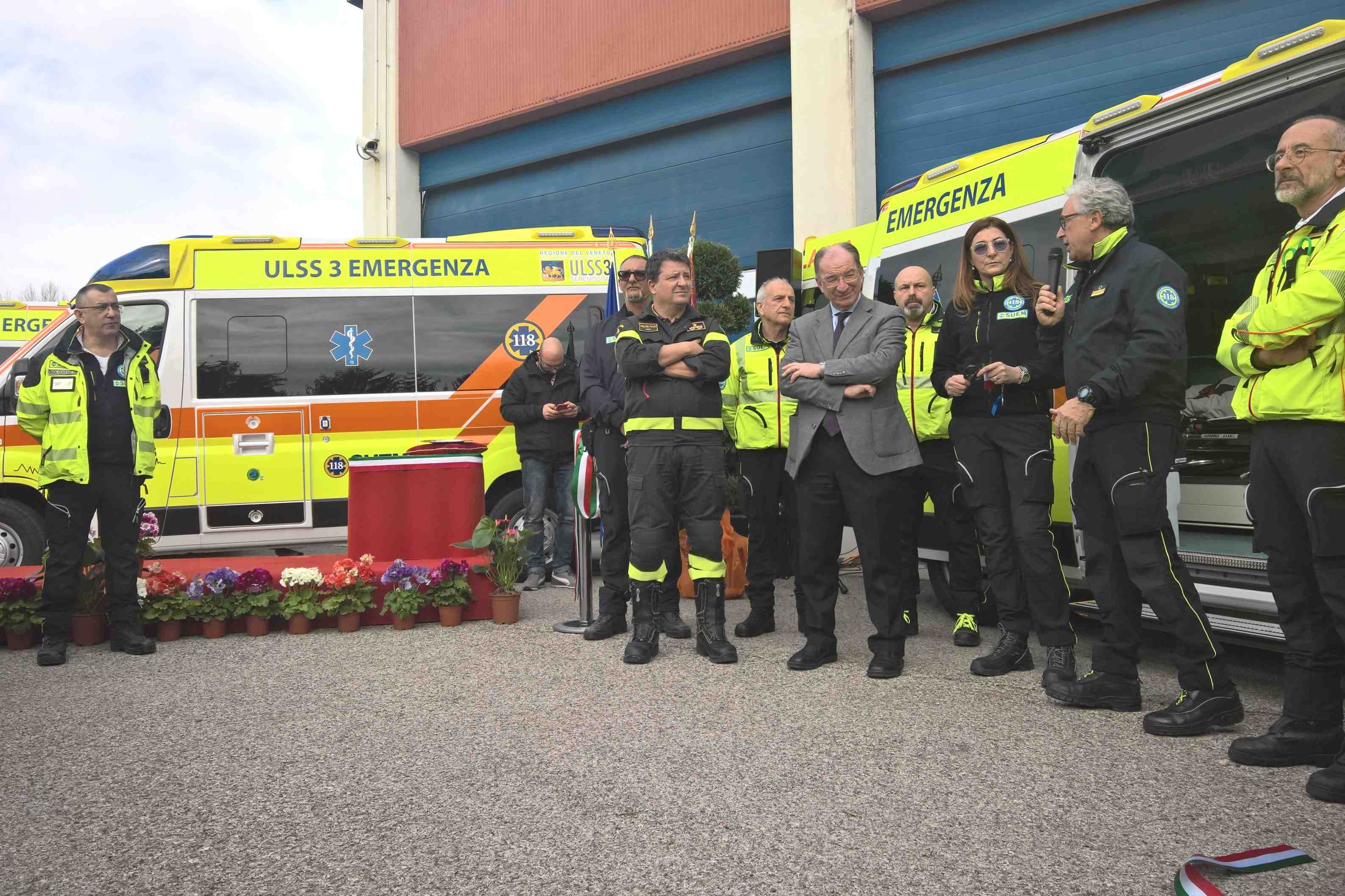 ulss 3 AmbulanzeNuoveSuem06