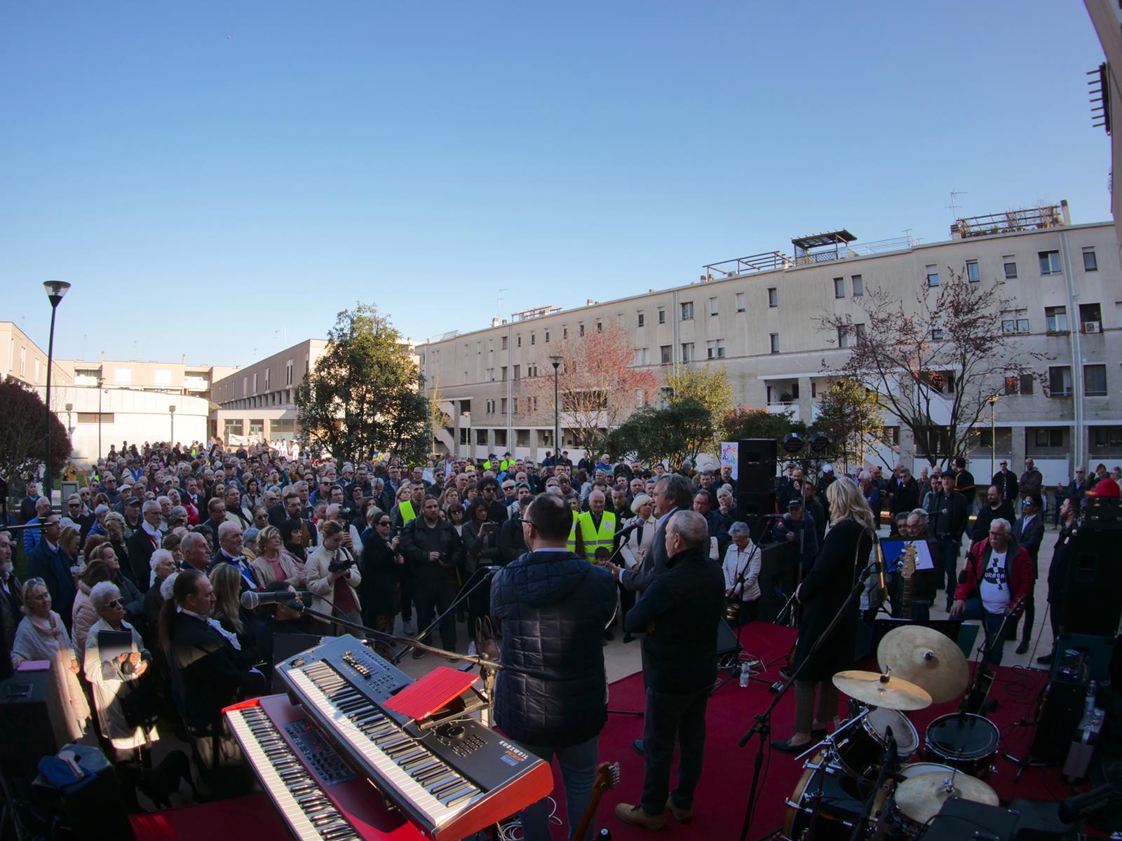 pertini piazza a