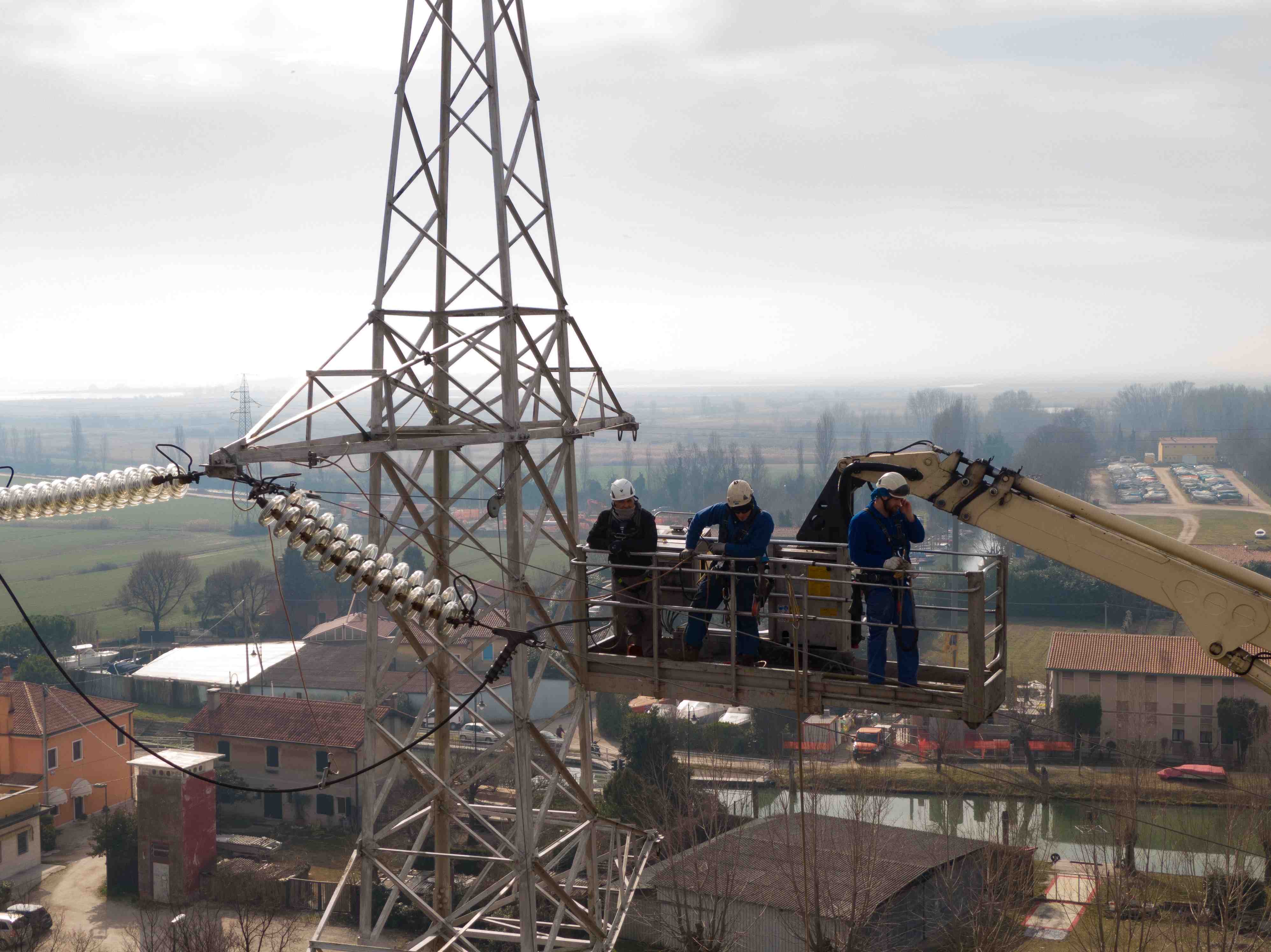 Terna, lavori dismissione linea Villabona-Fusina2_1
