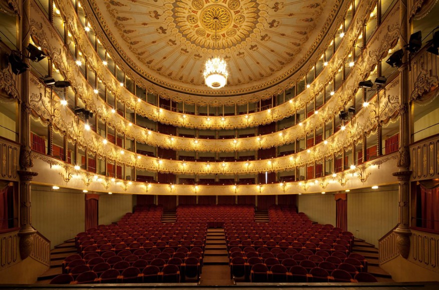 teatro goldoni-venezia-877x580
