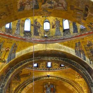 inside_st_mark_basilica_3