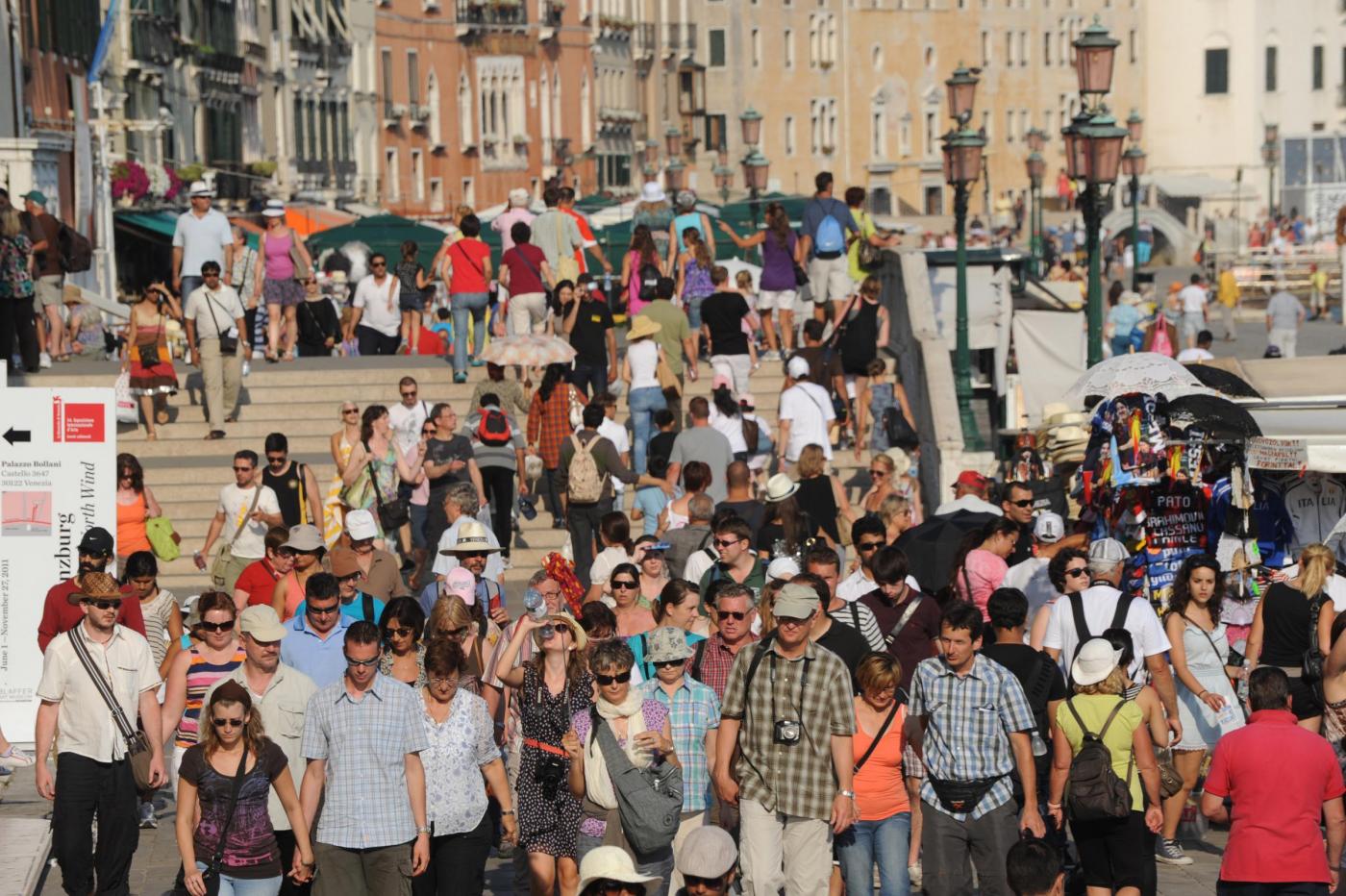 Venezia muore per troppo turismo