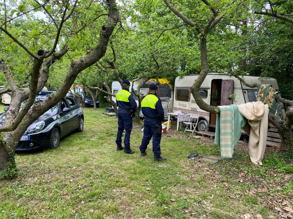 polizia locale droga zelarino