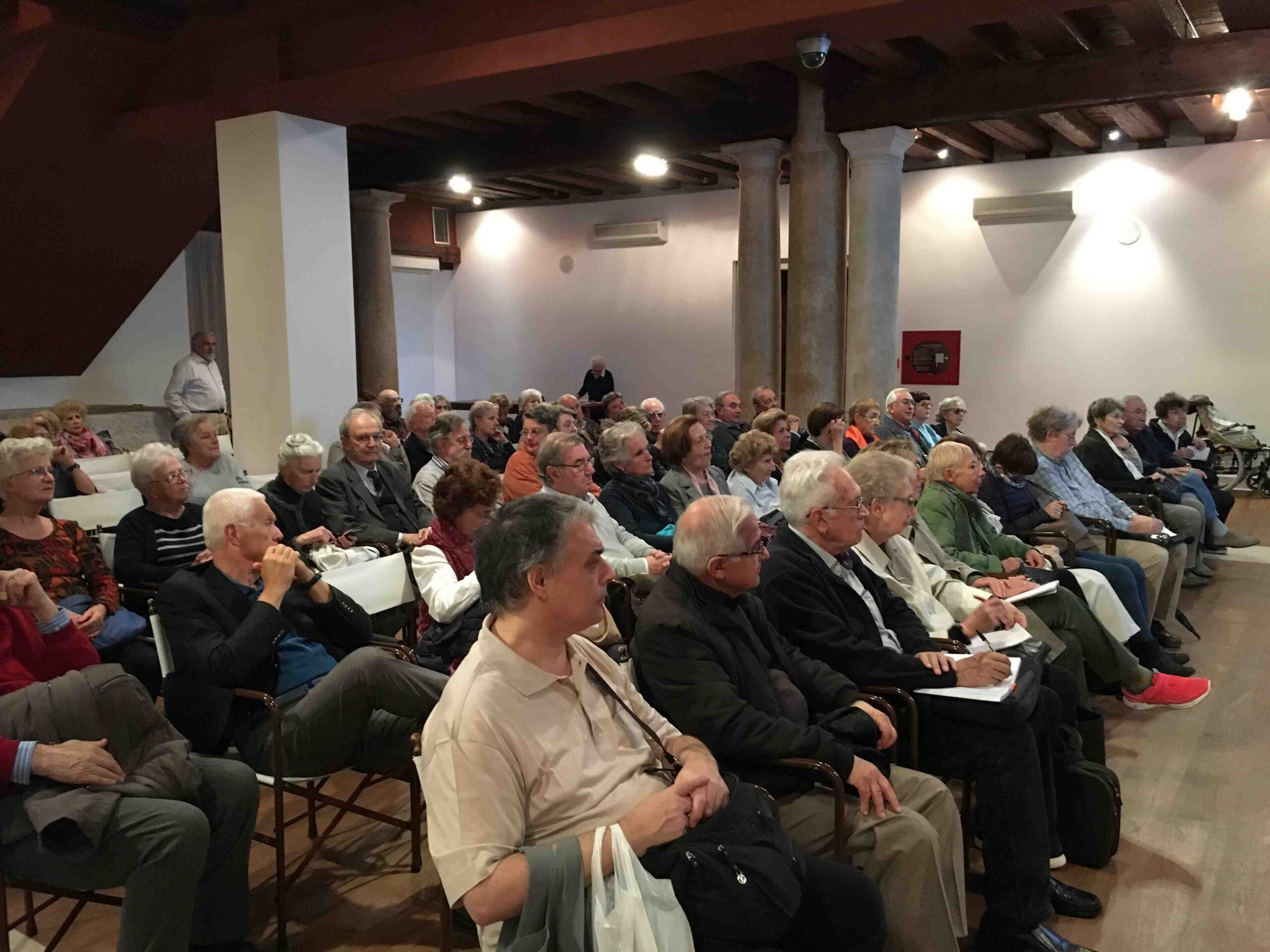 scuola biblica pubblico