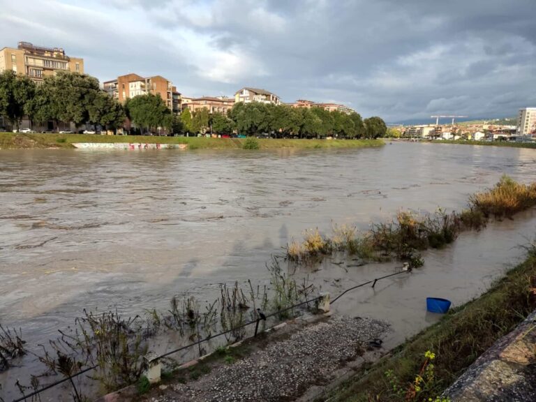 adige in piena