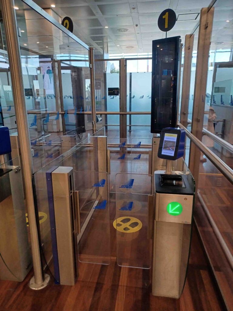 Aeroporto di Venezia lettura carte identità