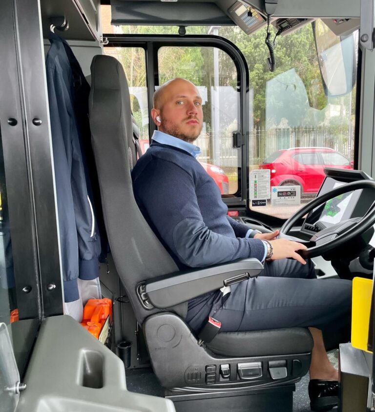 ven4 bus