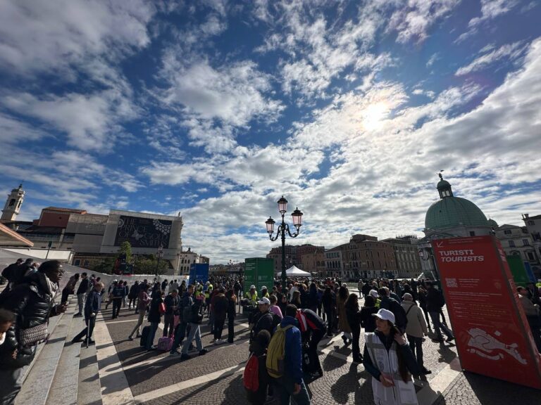 turisti ticket d'ingresso due