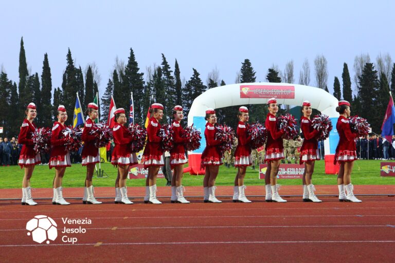 lit 1 majorettes