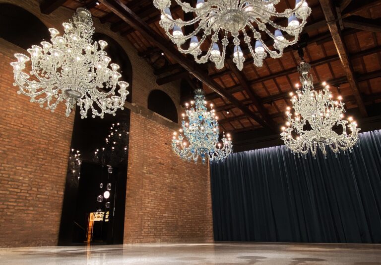 web barovier