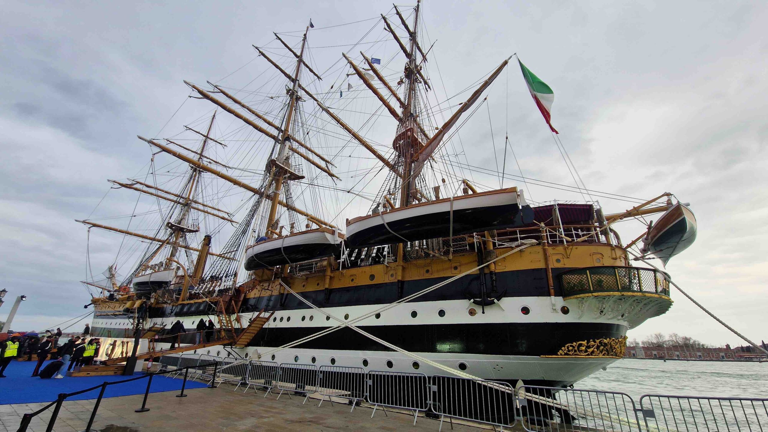 vespucci nave uno small