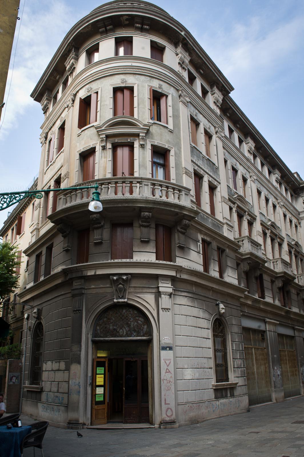 domus civica