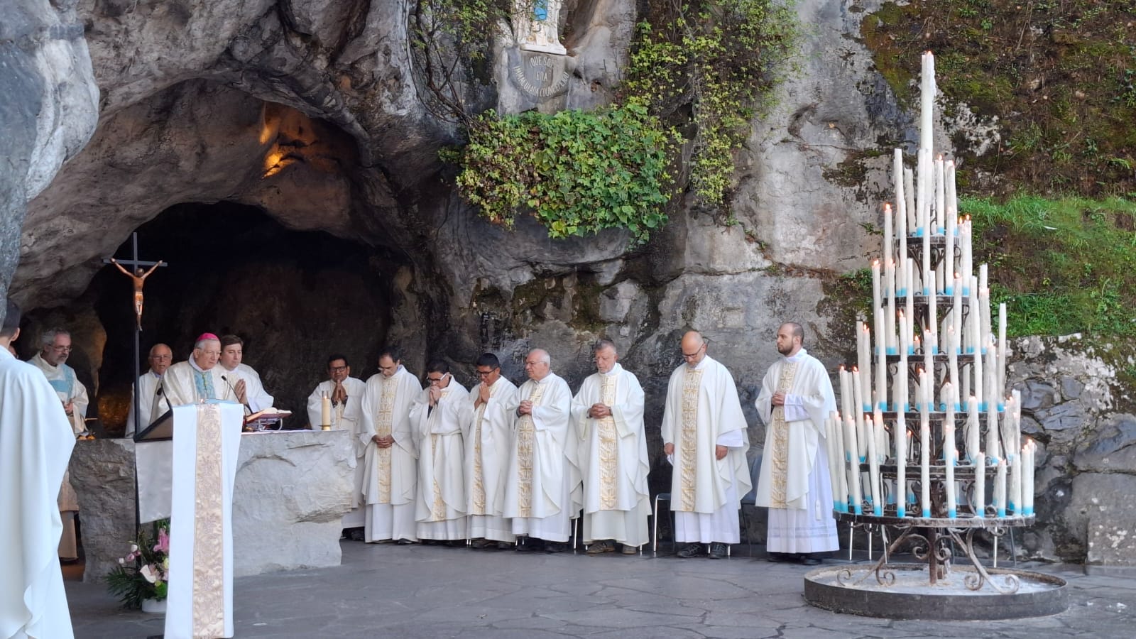 lourdes uno
