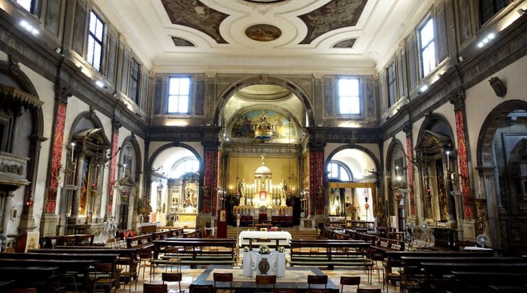 chiesa-dei-santi-apostoli