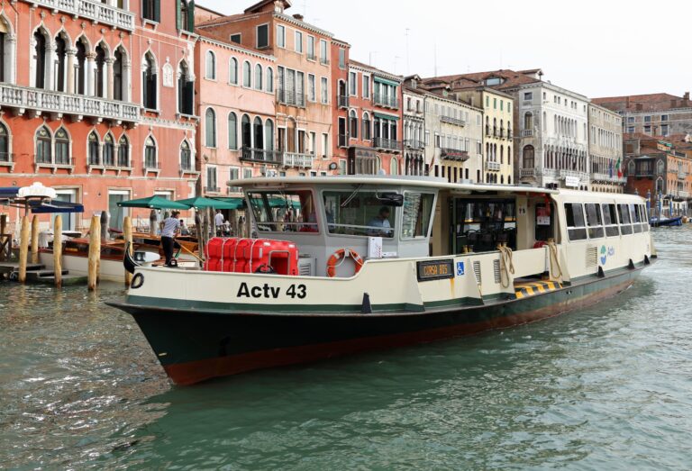 Venezia_Vaporetto